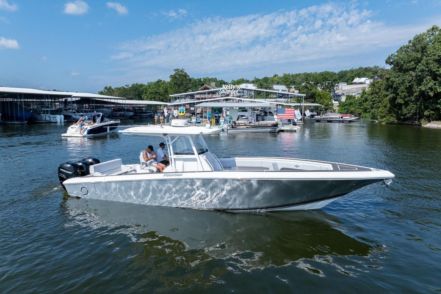 2018 Fountain 38 SCX