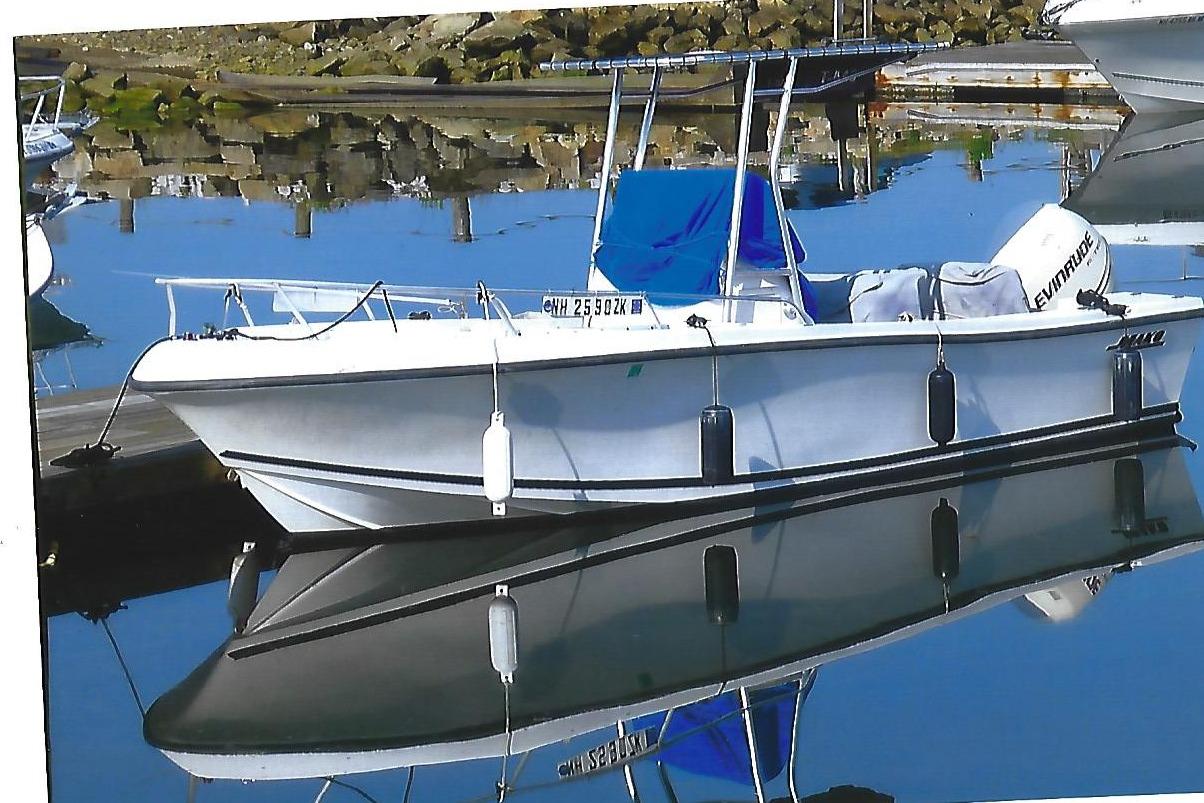 2001 Mako 221 Center Console