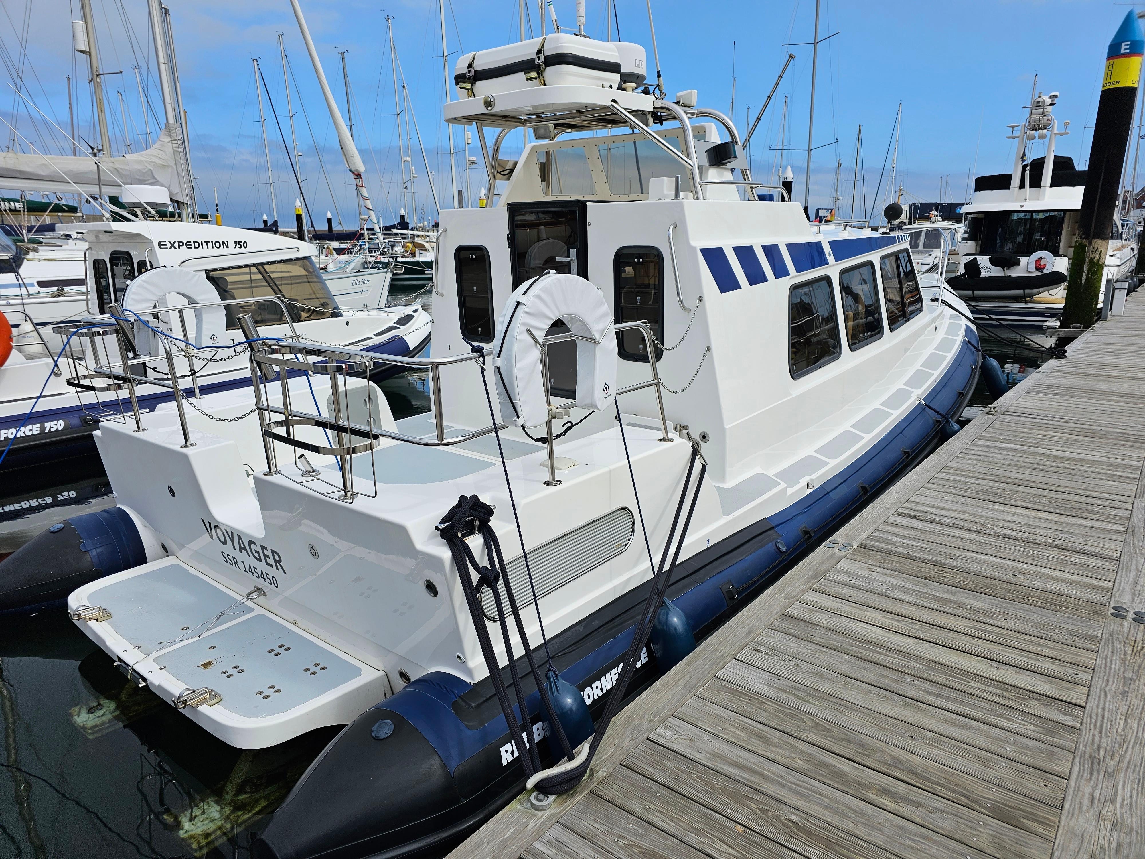 2010 Redbay Boats Stormforce 11