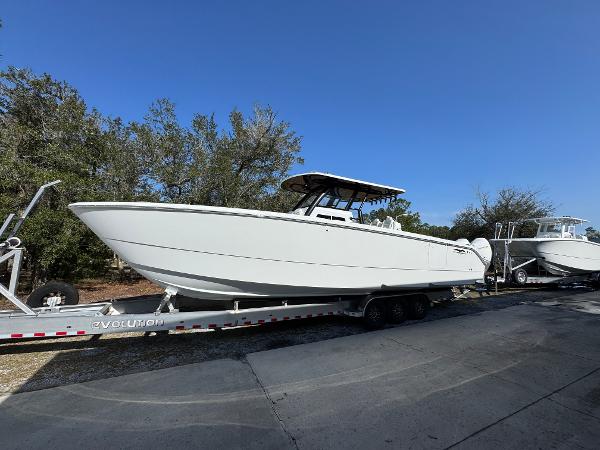 2025 Invincible 38 Catamaran