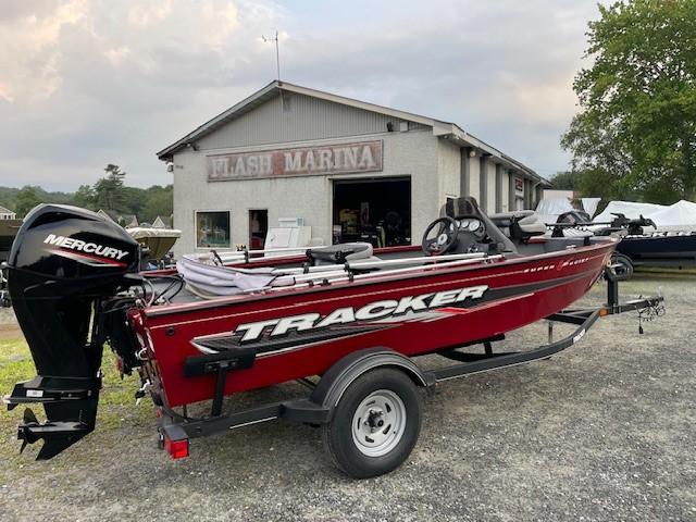 2019 Tracker Super Guide V-16 SC