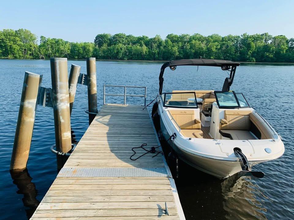 Sea Ray SDX 270
