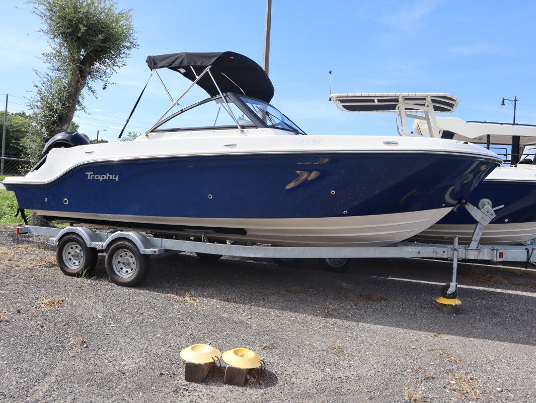 2025 Bayliner Trophy Series T22CC