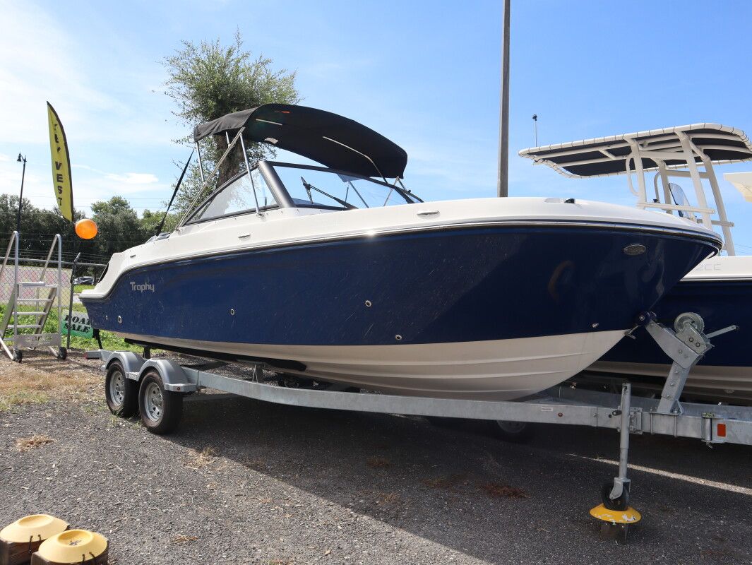 2025 Bayliner Trophy Series T22CC