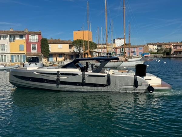 2024 Cayman Yachts 540 wa
