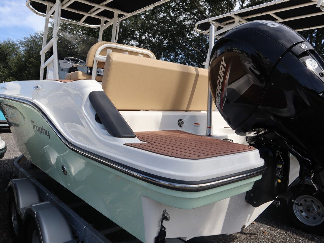 2025 Bayliner Trophy Series T20CC