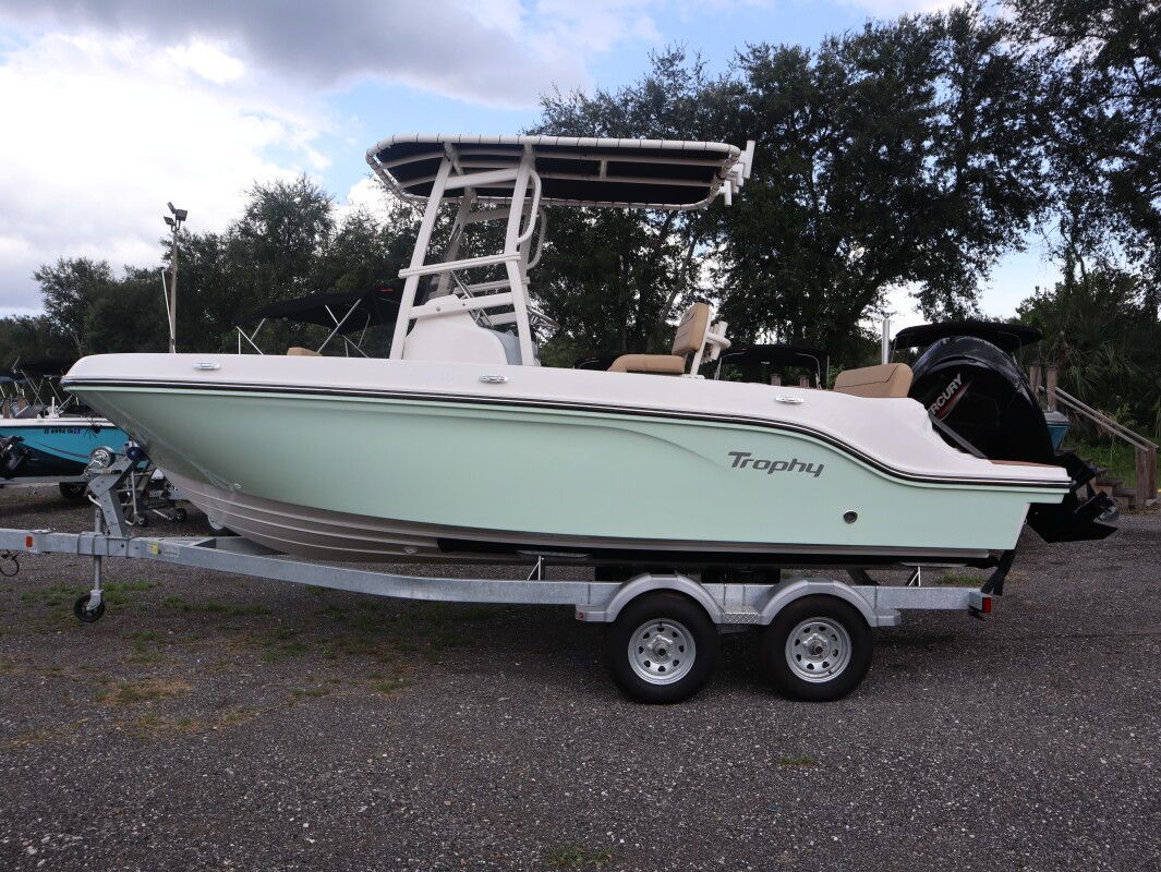 2025 Bayliner Trophy Series T20CC