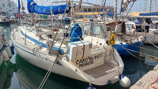 1990 Bavaria 410 Lagoon