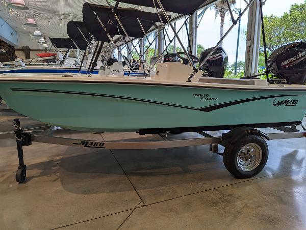2024 Mako Pro Skiff 13 CC