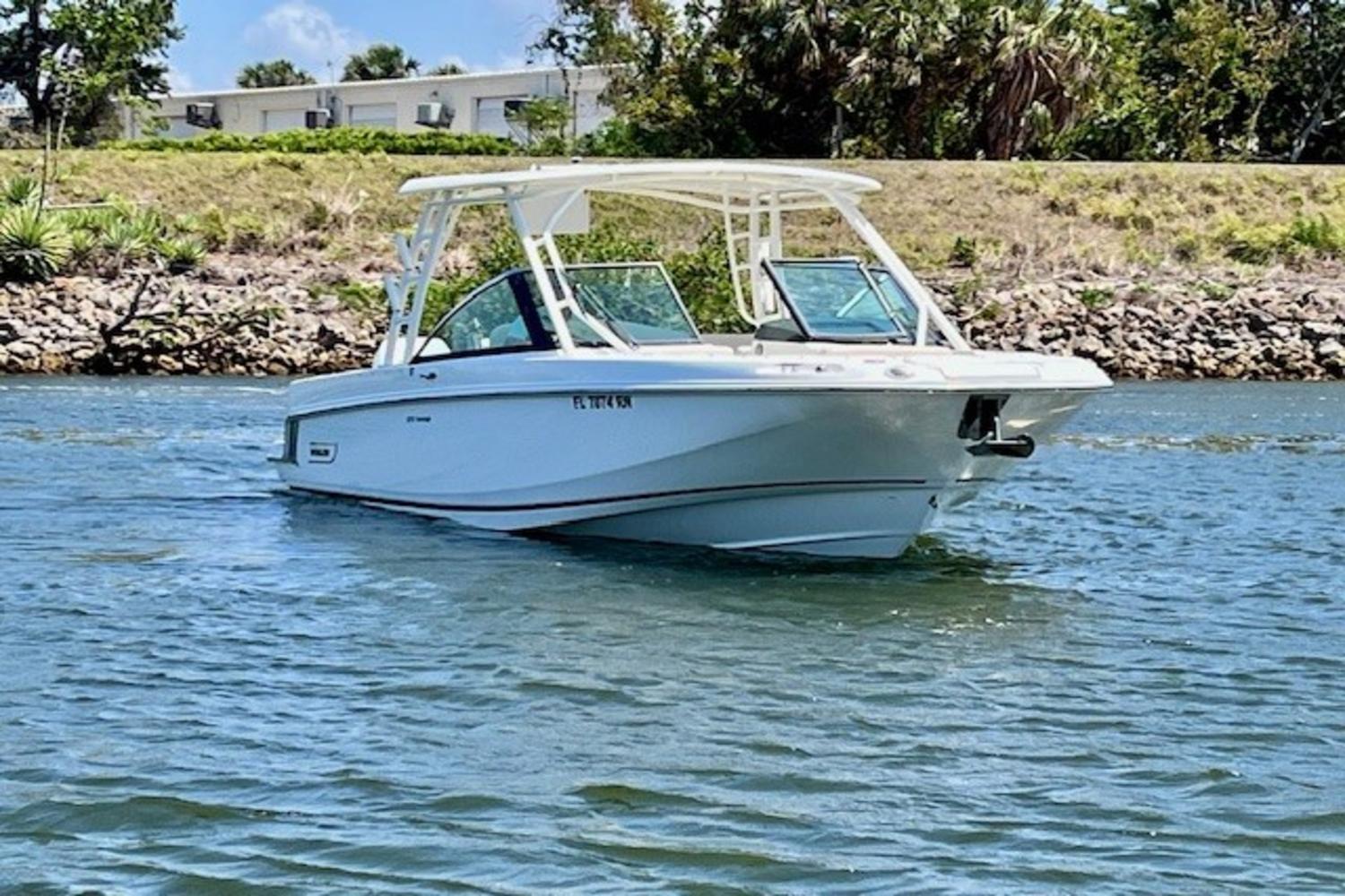 Boston Whaler 270 Vantage