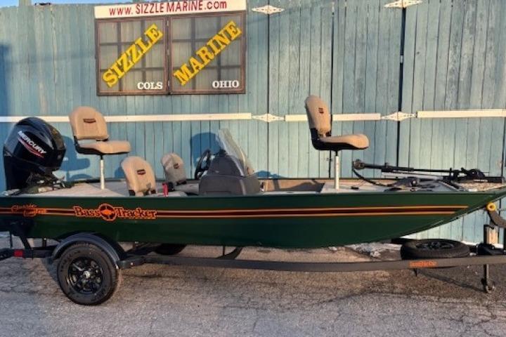 2026 Tracker Bass Tracker Classic Limited