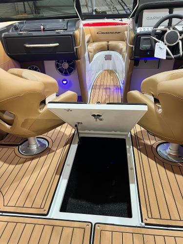 2024 Crownline 240SS LPX