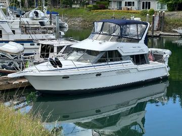1996 Carver Voyager