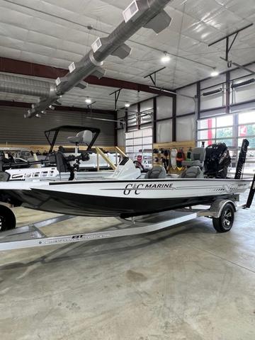 Xpress Boats X19 PRO
