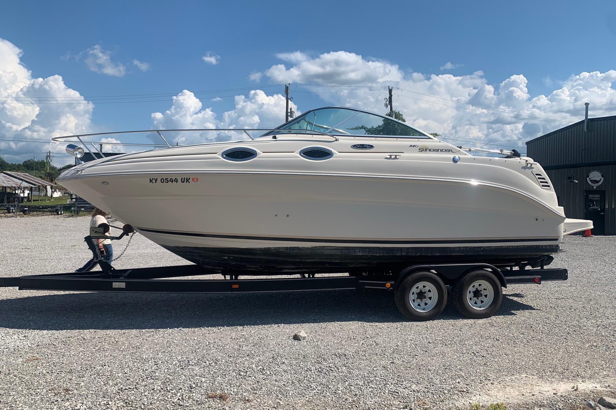 2003 Sea Ray 240 Sundancer