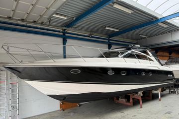 2004 Princess V48