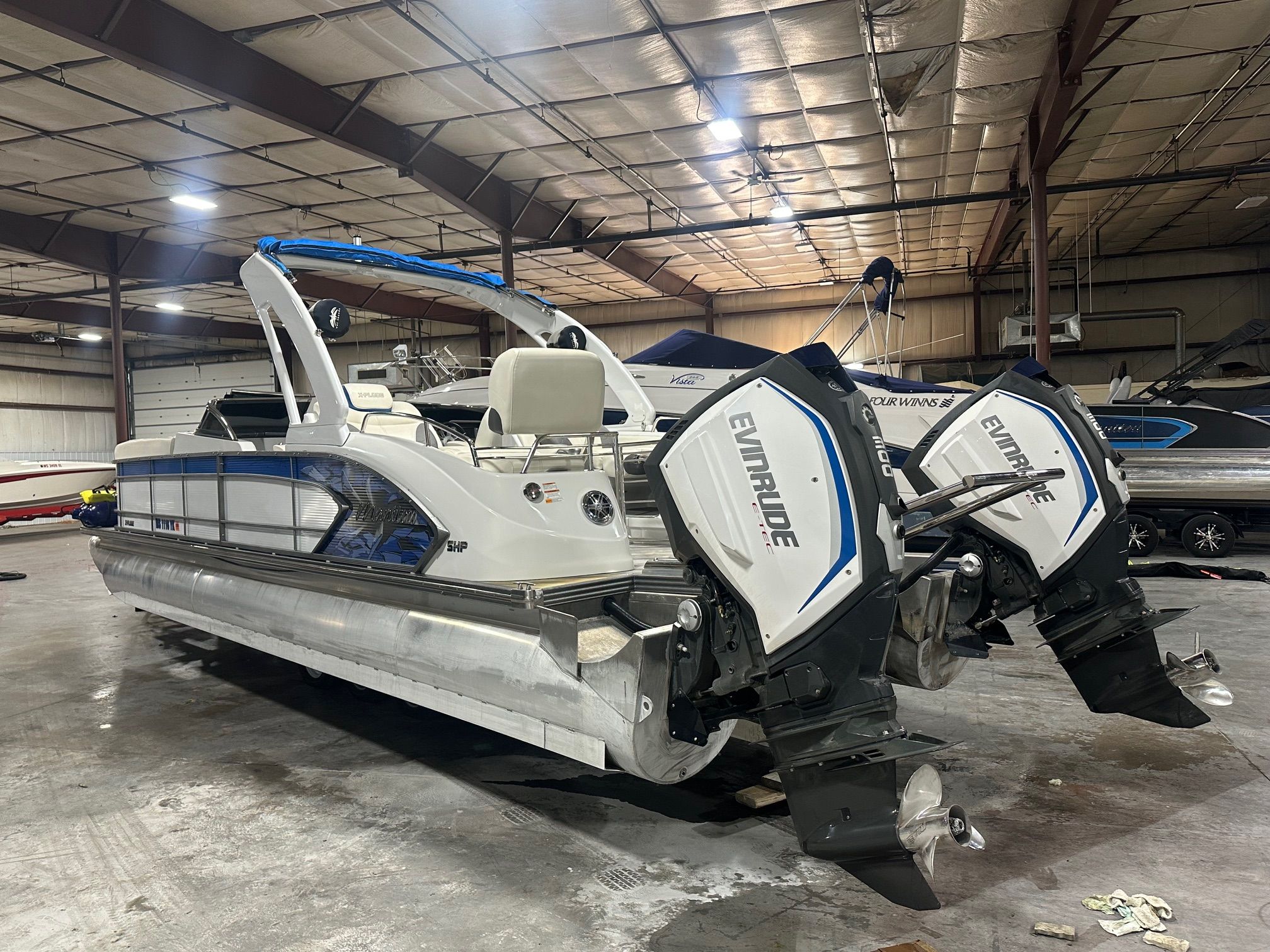 2017 Manitou 27 X-Plode SRW SHP Dual Engine