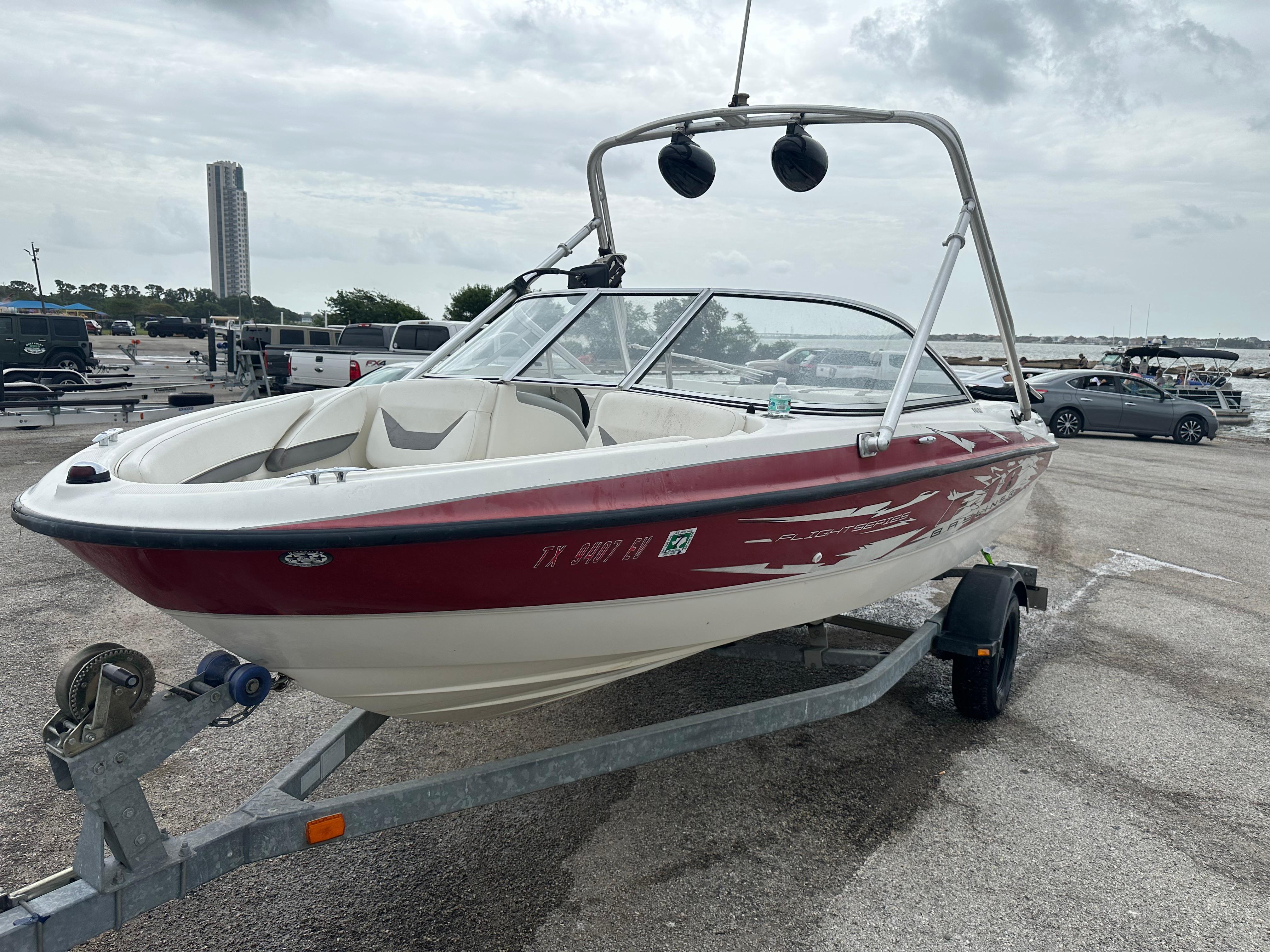 2008 Bayliner 185