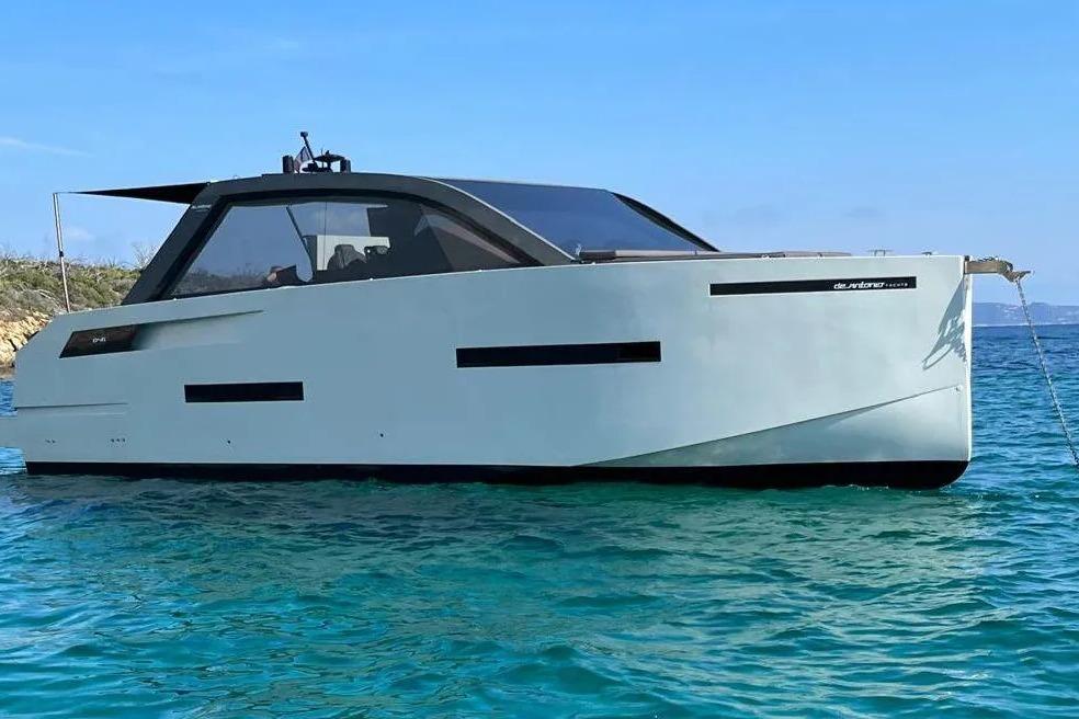 2019 De Antonio Yachts D46 Cruiser