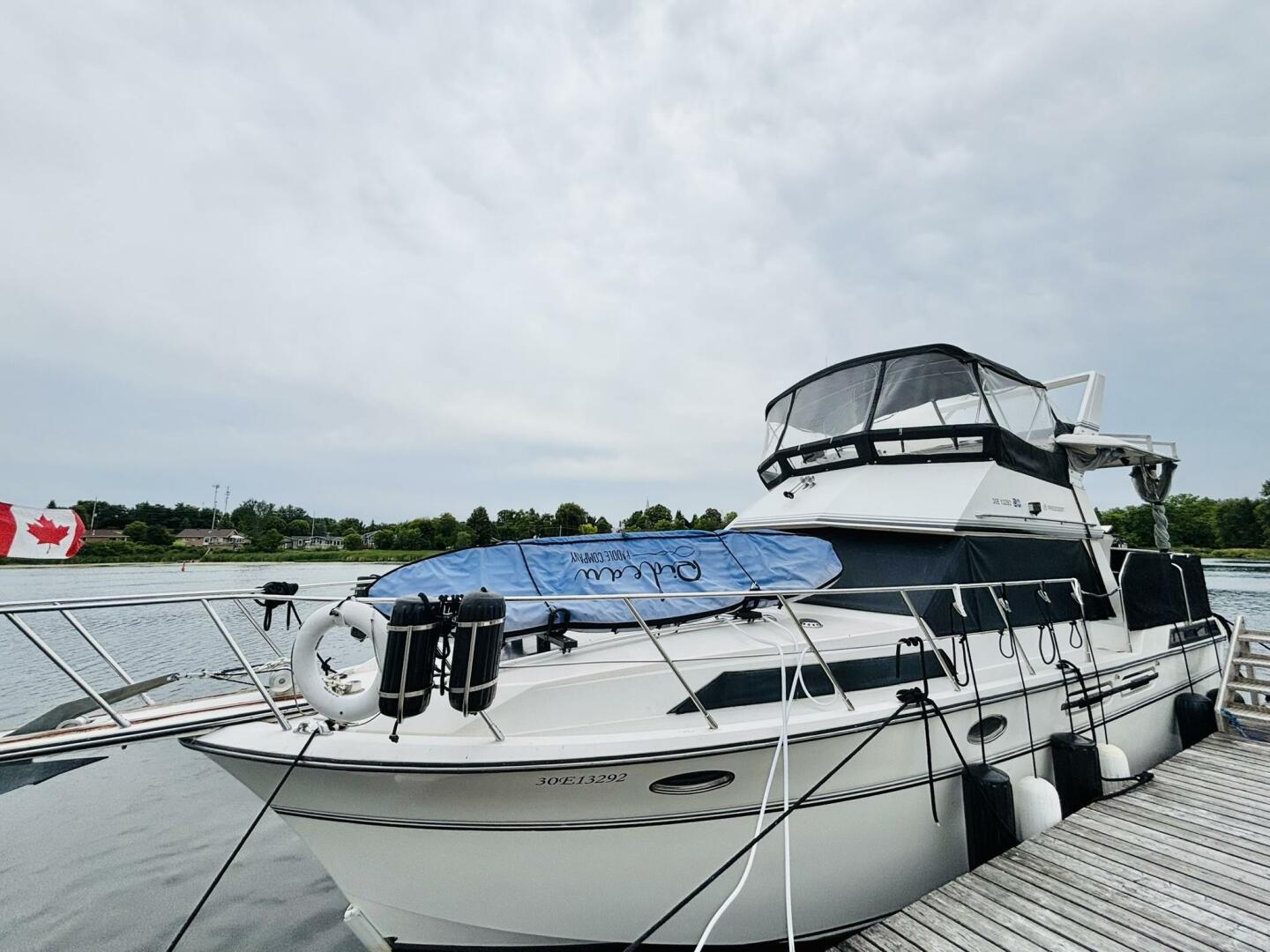 1987 President 35 Aft Cabin