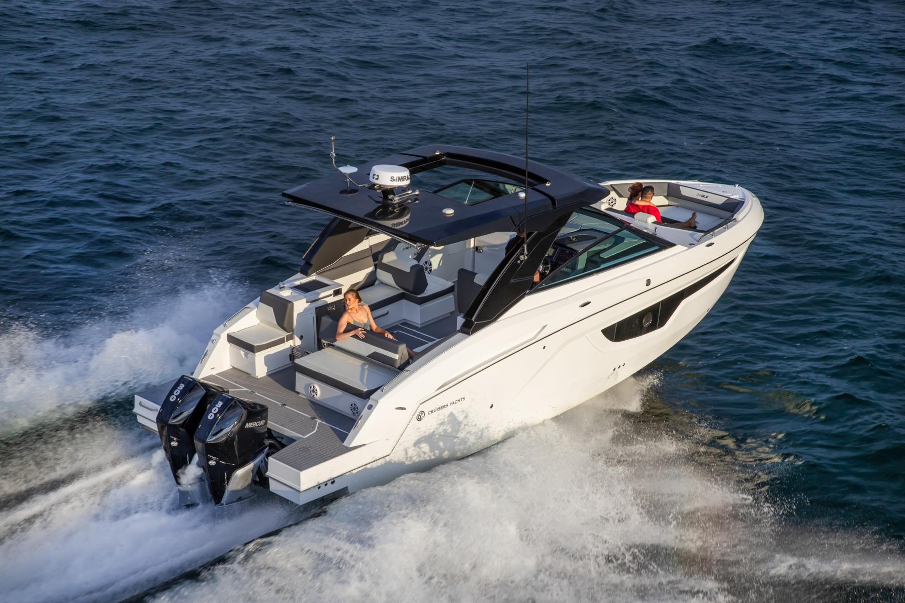 2022 Cruisers Yachts 34 GLS Outboard, Miami United States - Boats.com