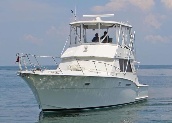 1976 Hatteras Convertible