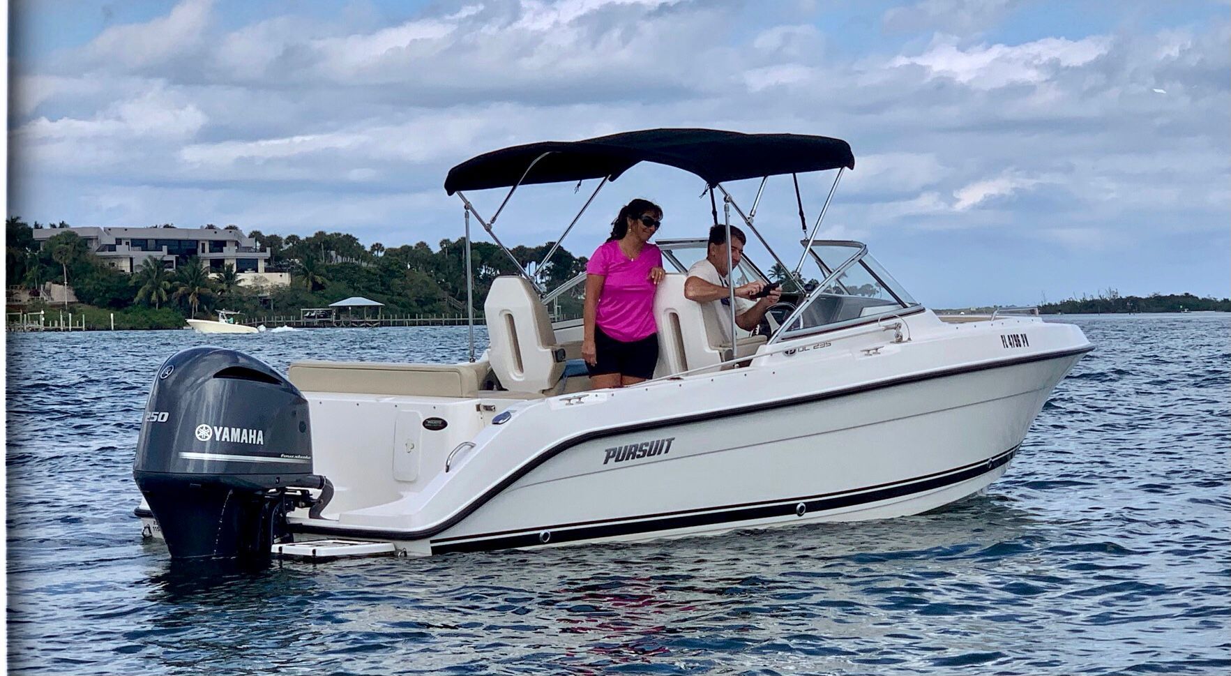 2015 Pursuit DC 235 Dual Console