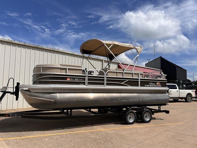 Sun Tracker SportFish™ 22 DLX