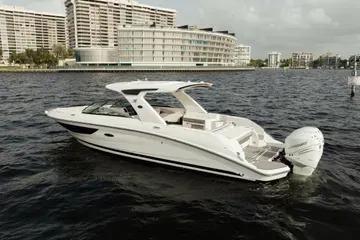2023 Sea Ray SLX 350 Outboard