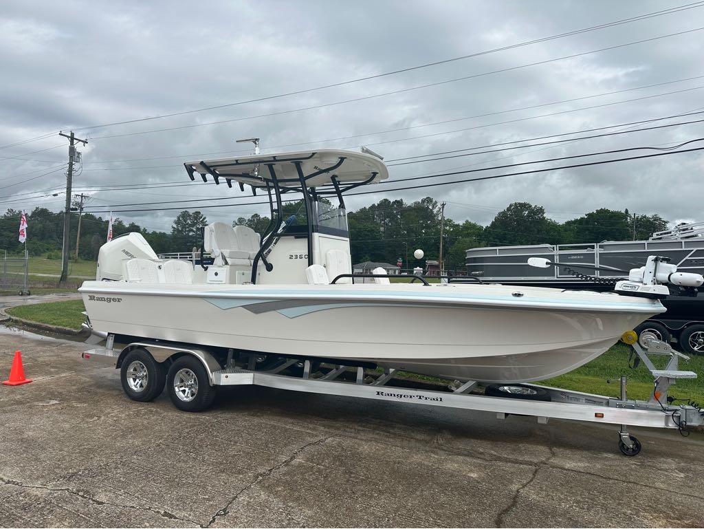 2025 Ranger 2360 Bay