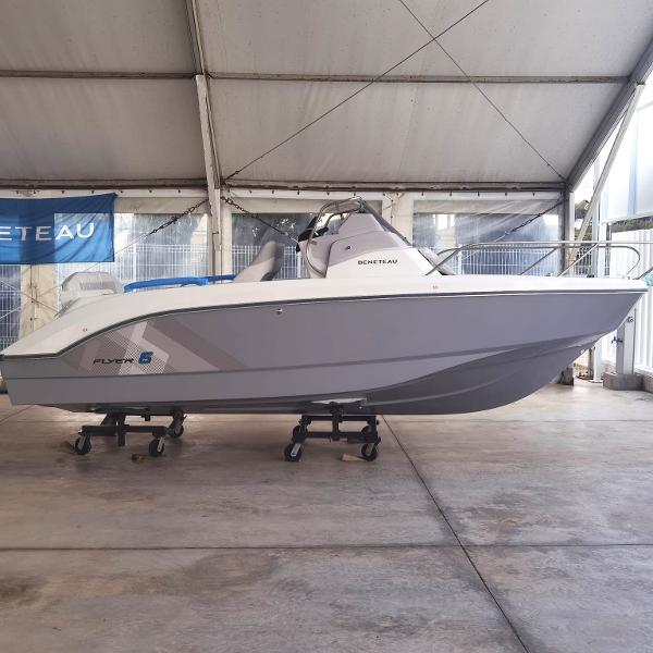2025 Beneteau Flyer 6 SUNdeck