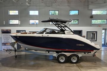 2026 Yamaha Boats 222SD