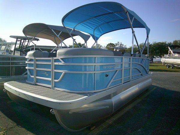 2025 Bennington 168SLJ