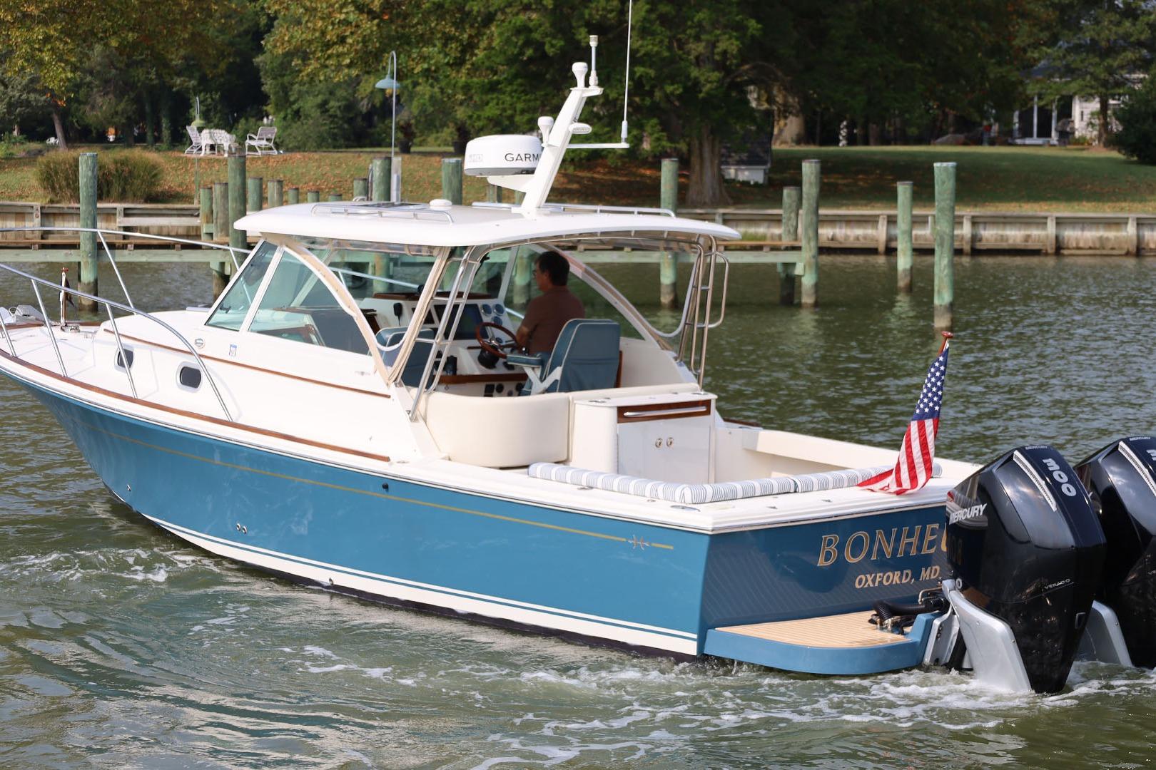 2020 Hunt Yachts Surfhunter 32