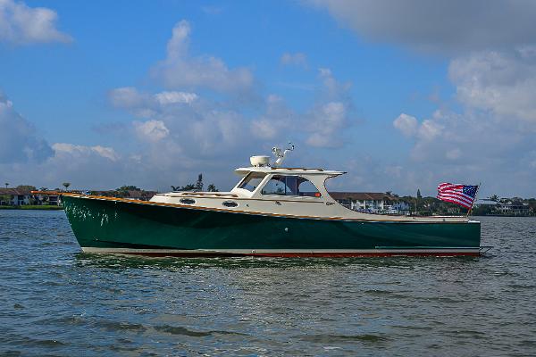 2000 Hinckley Picnic Boat Classic