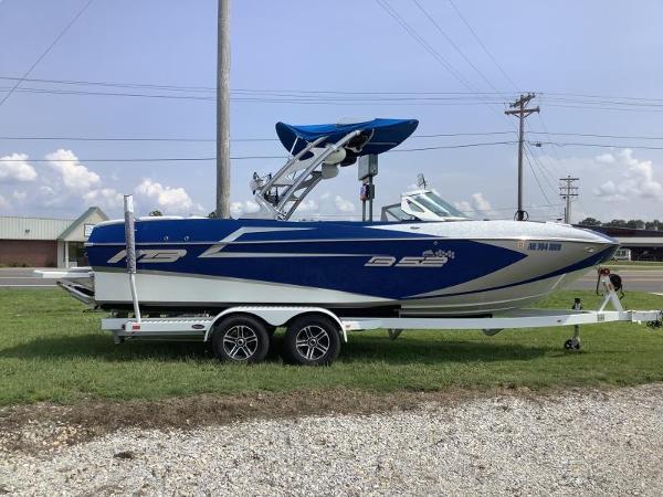 2016 MB B52 23
