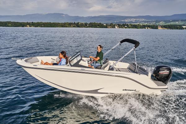 2025 Bayliner Element M19