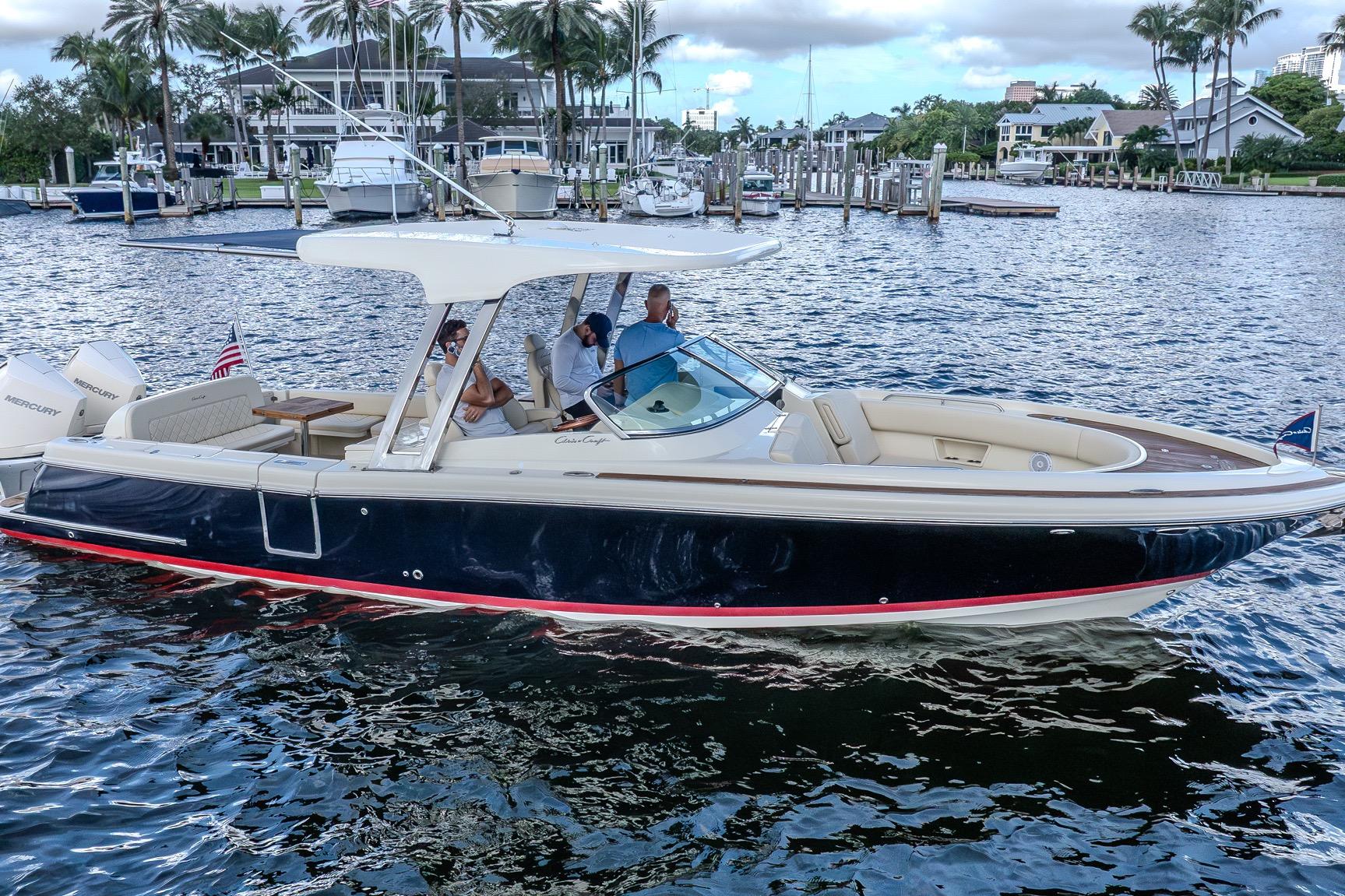 2019 Chris-Craft Calypso 30
