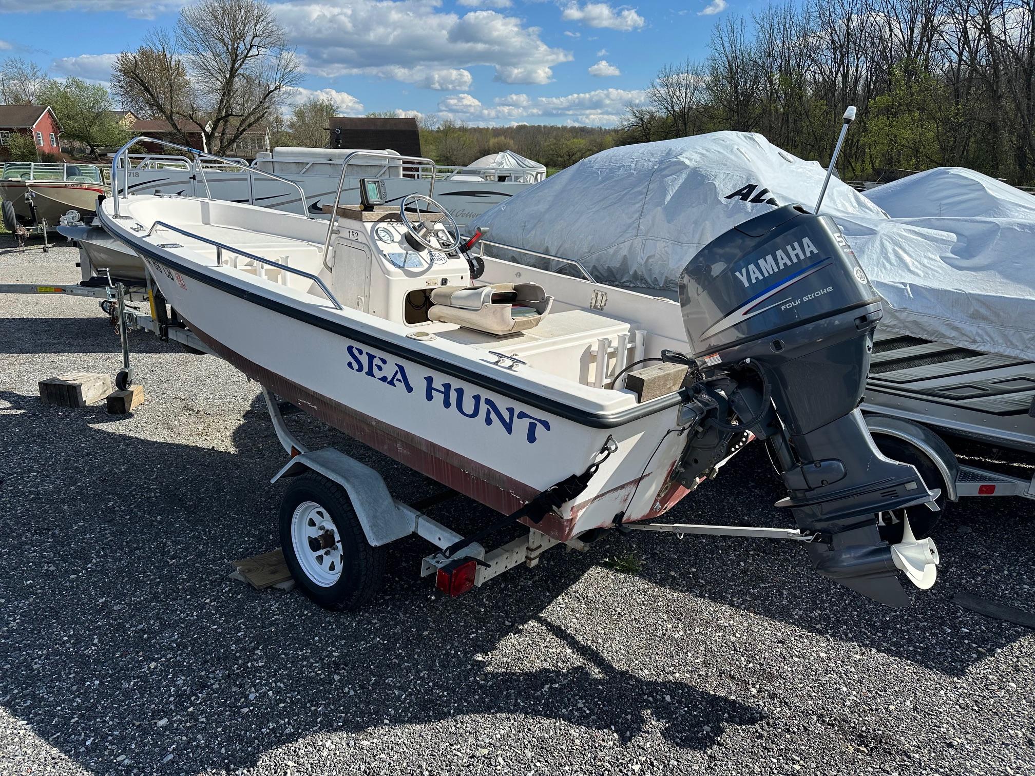 1996 Sea Hunt Sea Hunt 15' Fiberglass Center Console, Yamaha 50Hp 4-stroke & Trailer
