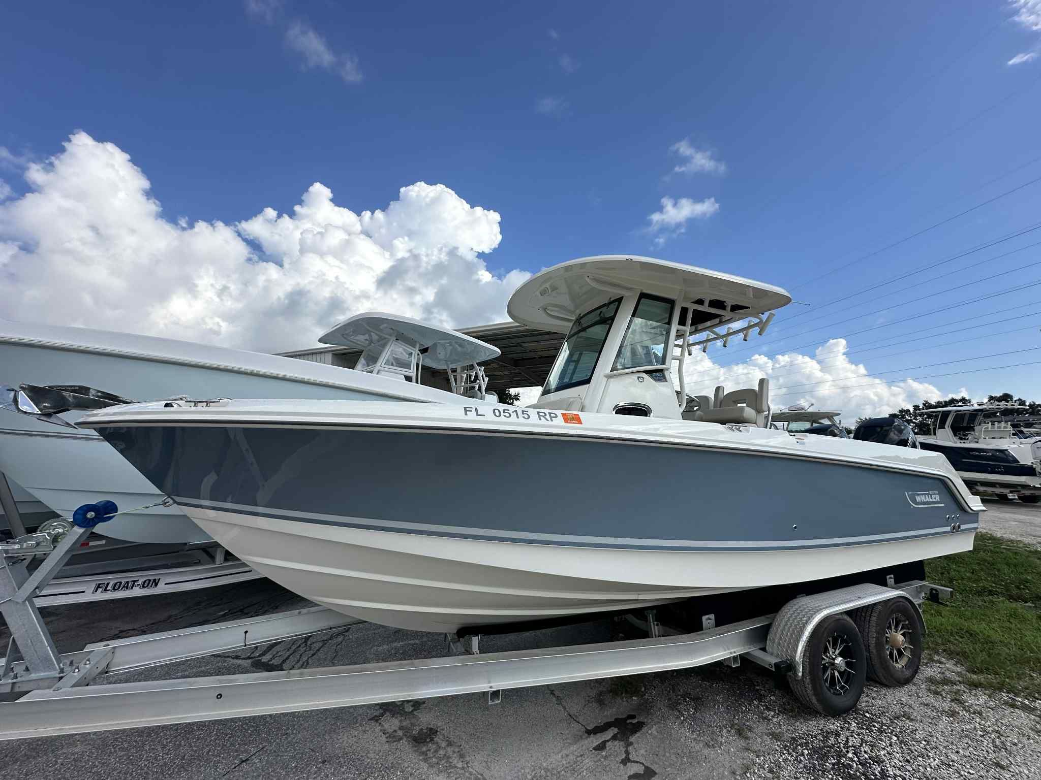 2018 Boston Whaler 250 Outrage