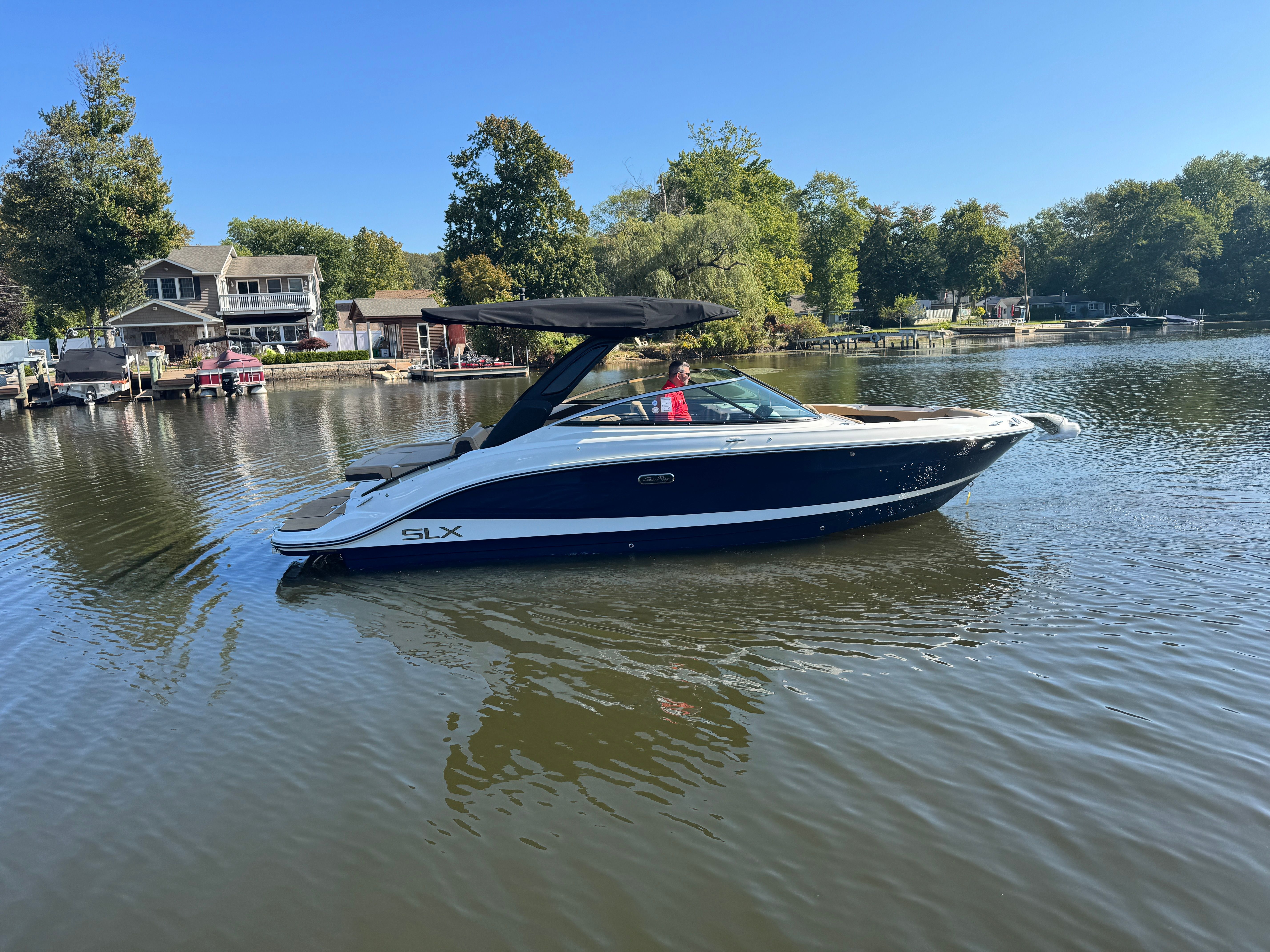 2026 Sea Ray SLX 260