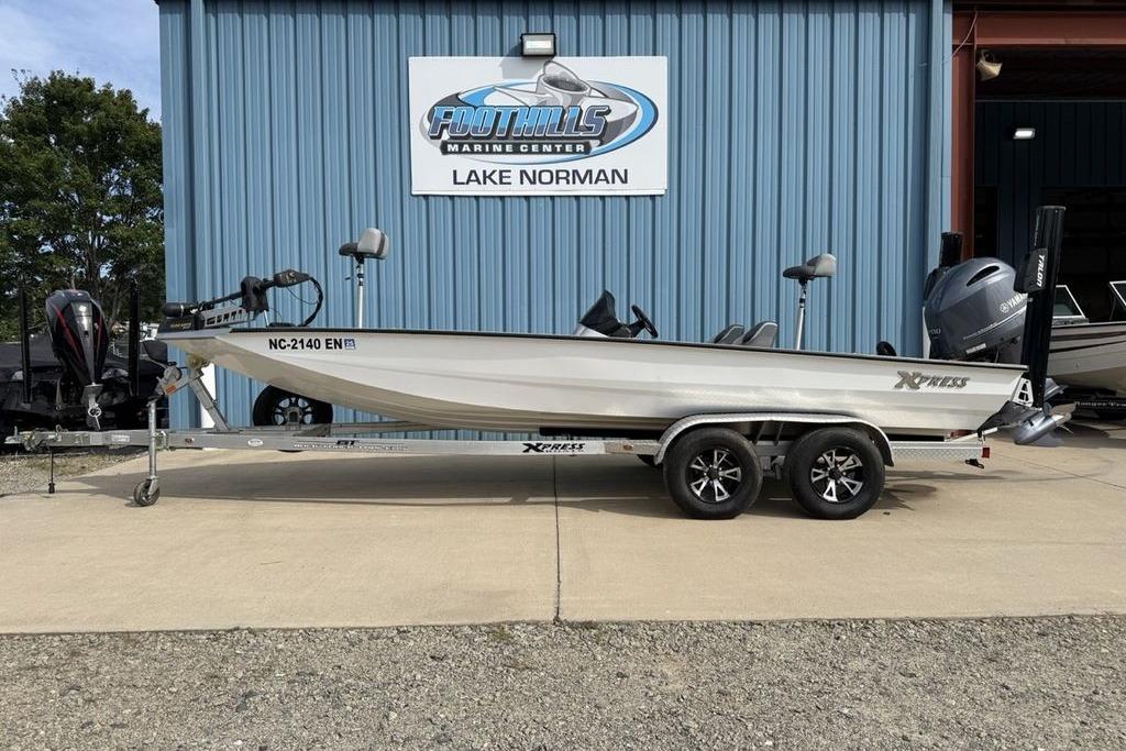 2016 Xpress XCLUSIVE SERIES X21