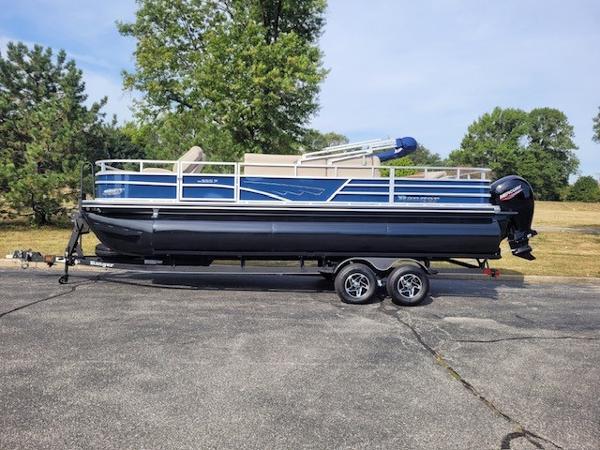 2024 Ranger Reata 223F