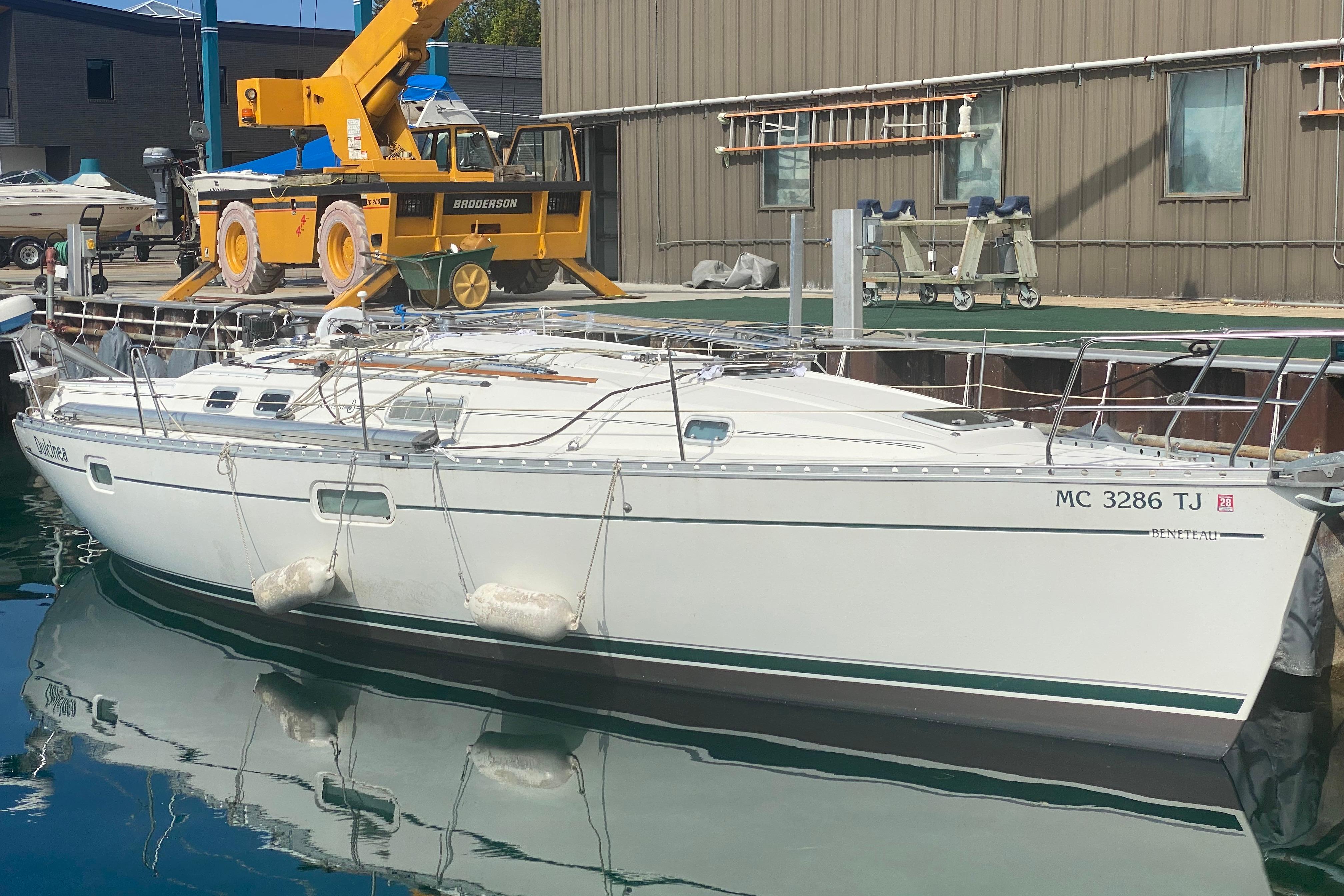 1999 Beneteau Oceanis 352
