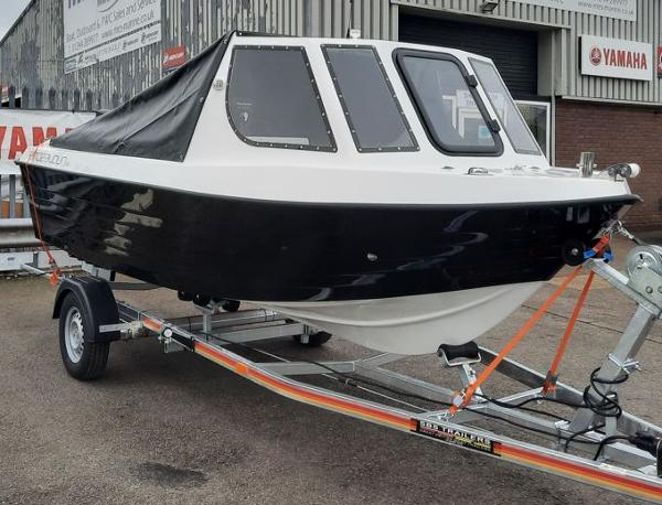 2023 Endeavour 500 Package Used Yamaha F60