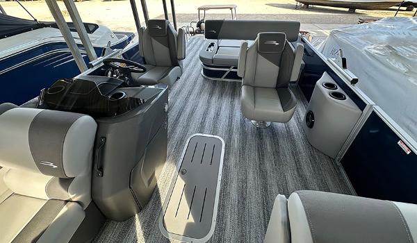 Bennington 22 S SWINGBACK 2025 Bennington 22 S Swingback pontoon boat interior with gray seating and modern design.