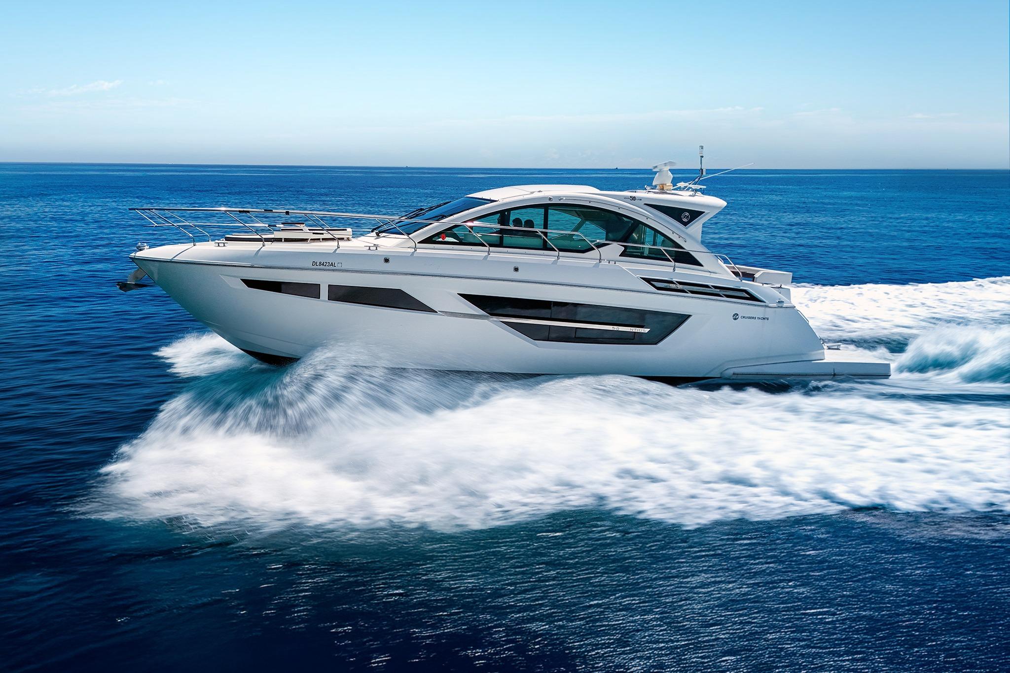 2018 Cruisers Yachts 50 Cantius