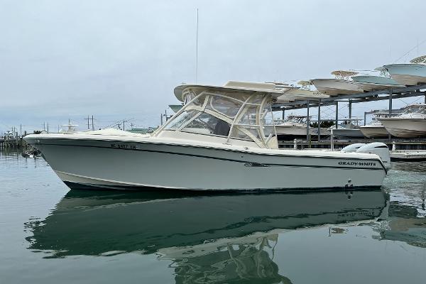 2018 Grady-White Freedom 285