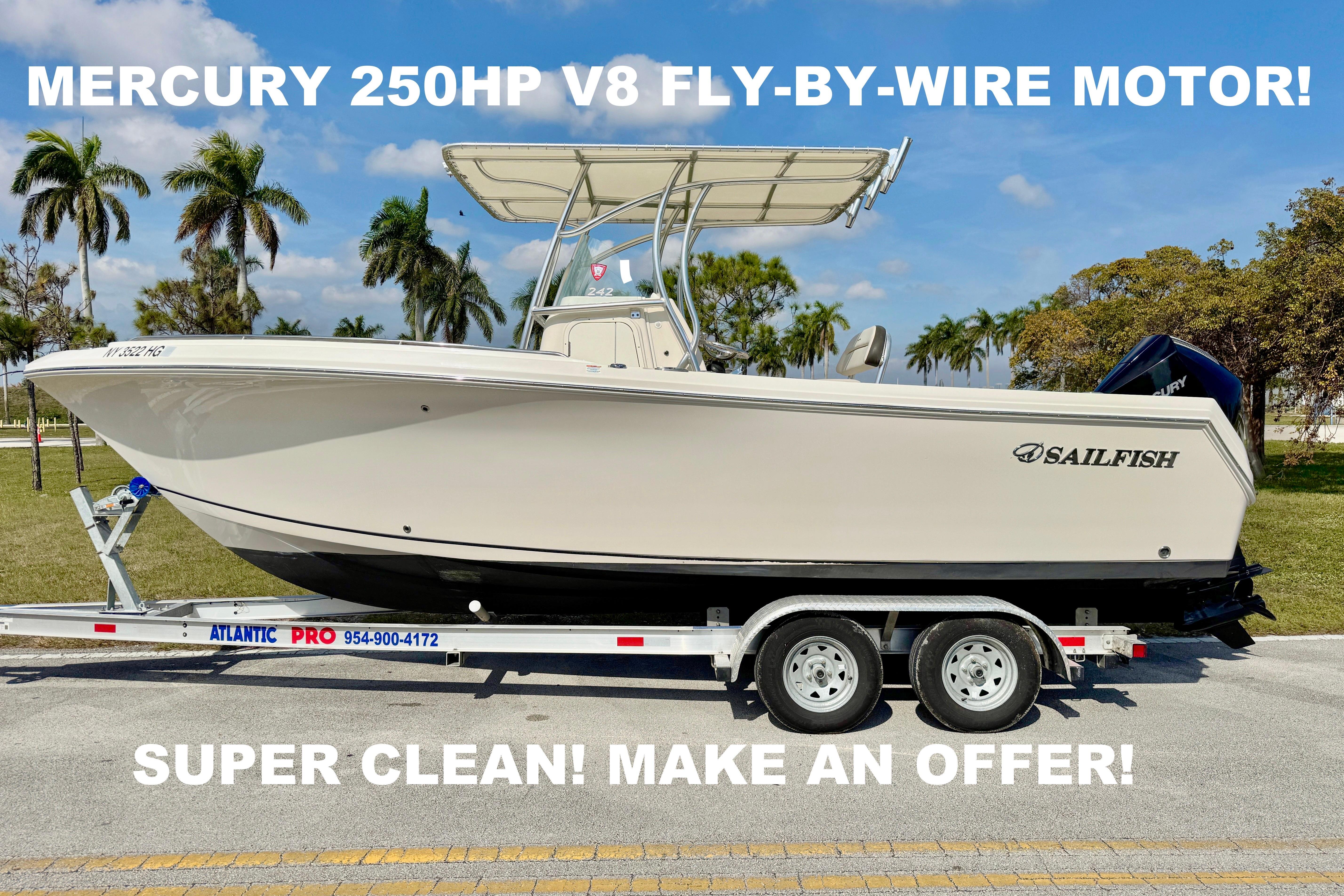 2022 Sailfish 242 CC