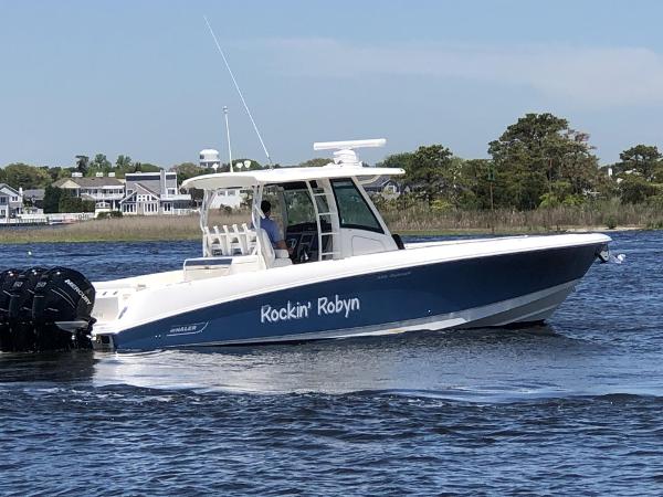 2016 Boston Whaler 350 Outrage